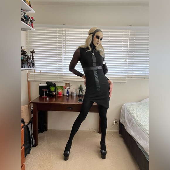 Meet Your Posher - Picture 15 of 16